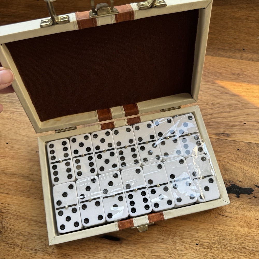 Vintage 28 Piece Double Six Dominoes Brass Spinners In Case Travel Set Deadstock